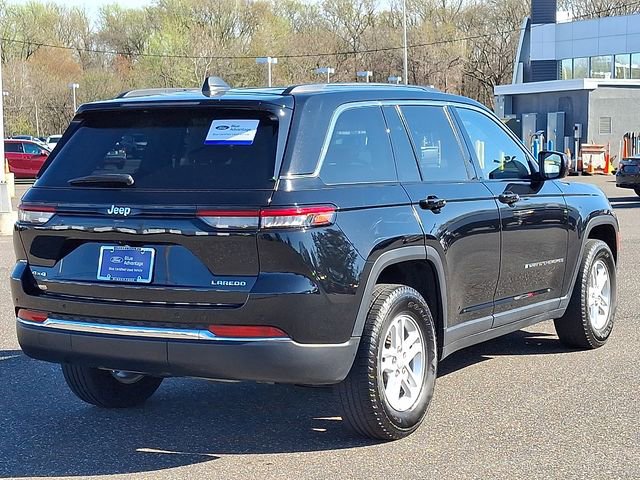 Used 2023 Jeep Grand Cherokee Laredo w/ Luxury Tech Group I AWD/4WD image 6