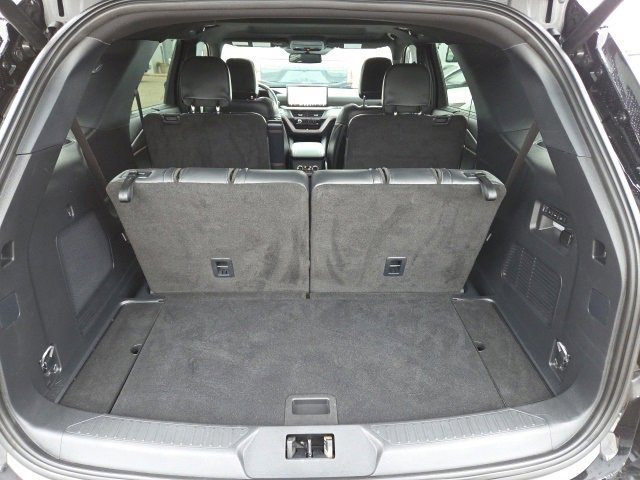 Certified 2025 Ford Explorer ST image 11