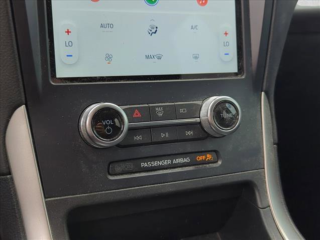 Certified 2024 Ford Edge SE AWD/4WD image 11
