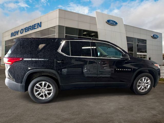 Used 2021 Chevrolet Traverse LS w/ LPO, Cargo Package image 5