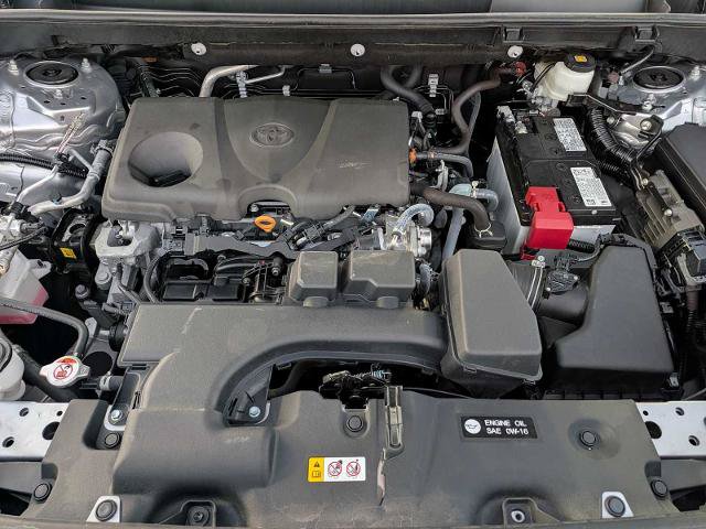 Used 2025 Toyota RAV4 XLE AWD/4WD image 10