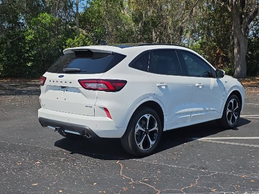 Certified 2023 Ford Escape ST-Line Select AWD/4WD image 5