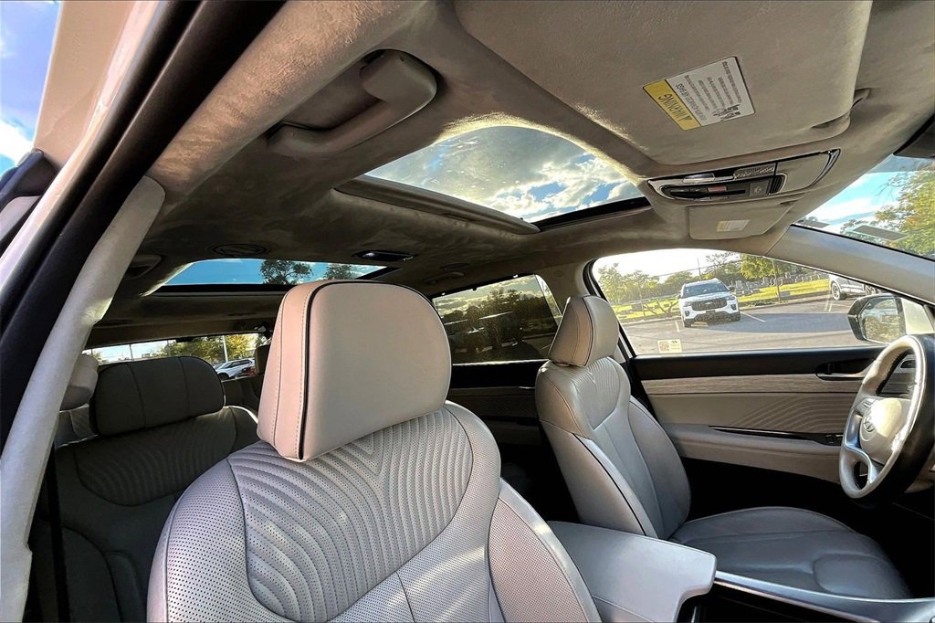 Used 2024 Hyundai Palisade Calligraphy image 21