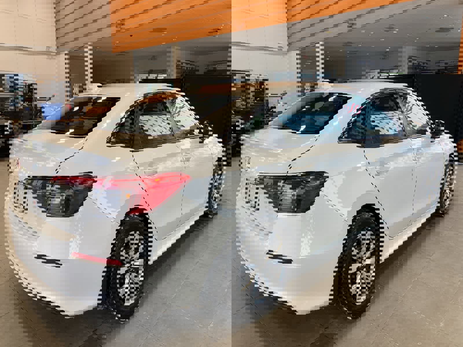 Used 2023 Honda Civic LX image 5