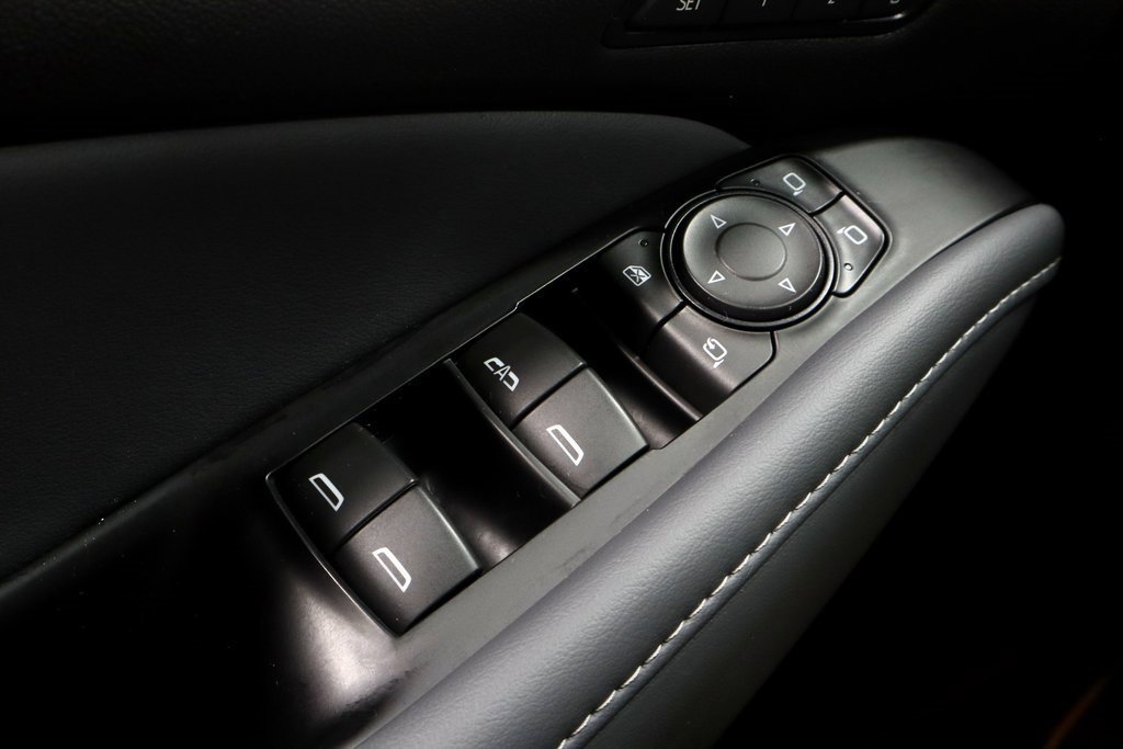 Used 2024 Buick Enclave Premium image 29