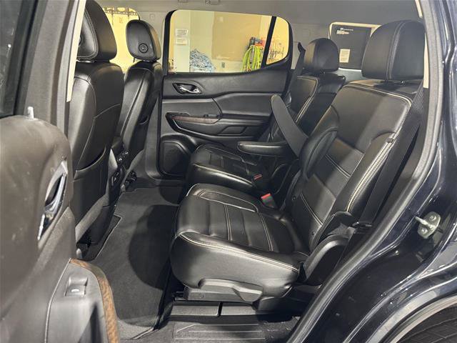 Used 2021 GMC Acadia Denali w/ Denali Technology Package AWD/4WD image 27