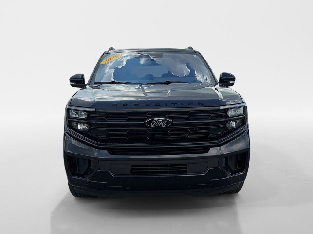 Certified 2025 Ford Expedition Platinum w/ Stealth Performance Package AWD/4WD image 8