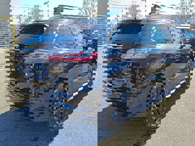 Certified 2022 Ford Edge SE w/ Black Appearance Package image 9