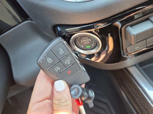Used 2026 Chevrolet Silverado 1500 LT Trail Boss w/ LPO, Dark Essentials Package AWD/4WD image 18