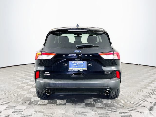 Certified 2022 Ford Escape SE w/ SE Sport Appearance Package image 4
