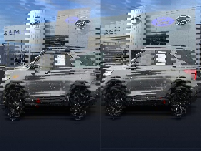 Certified 2023 Ford Explorer ST w/ Equipment Group 401A image 5