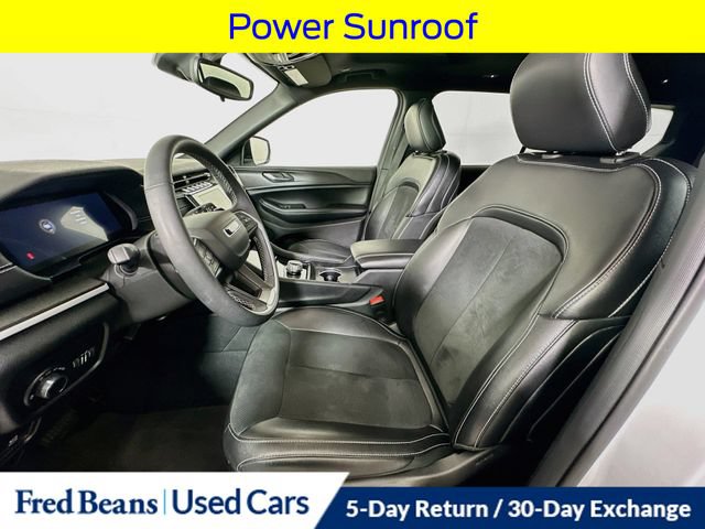 Used 2024 Jeep Grand Cherokee L Laredo AWD/4WD image 24