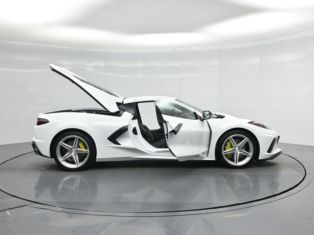 Used 2023 Chevrolet Corvette Stingray Preferred Cpe w/ Z51 Performance Package RWD image 5