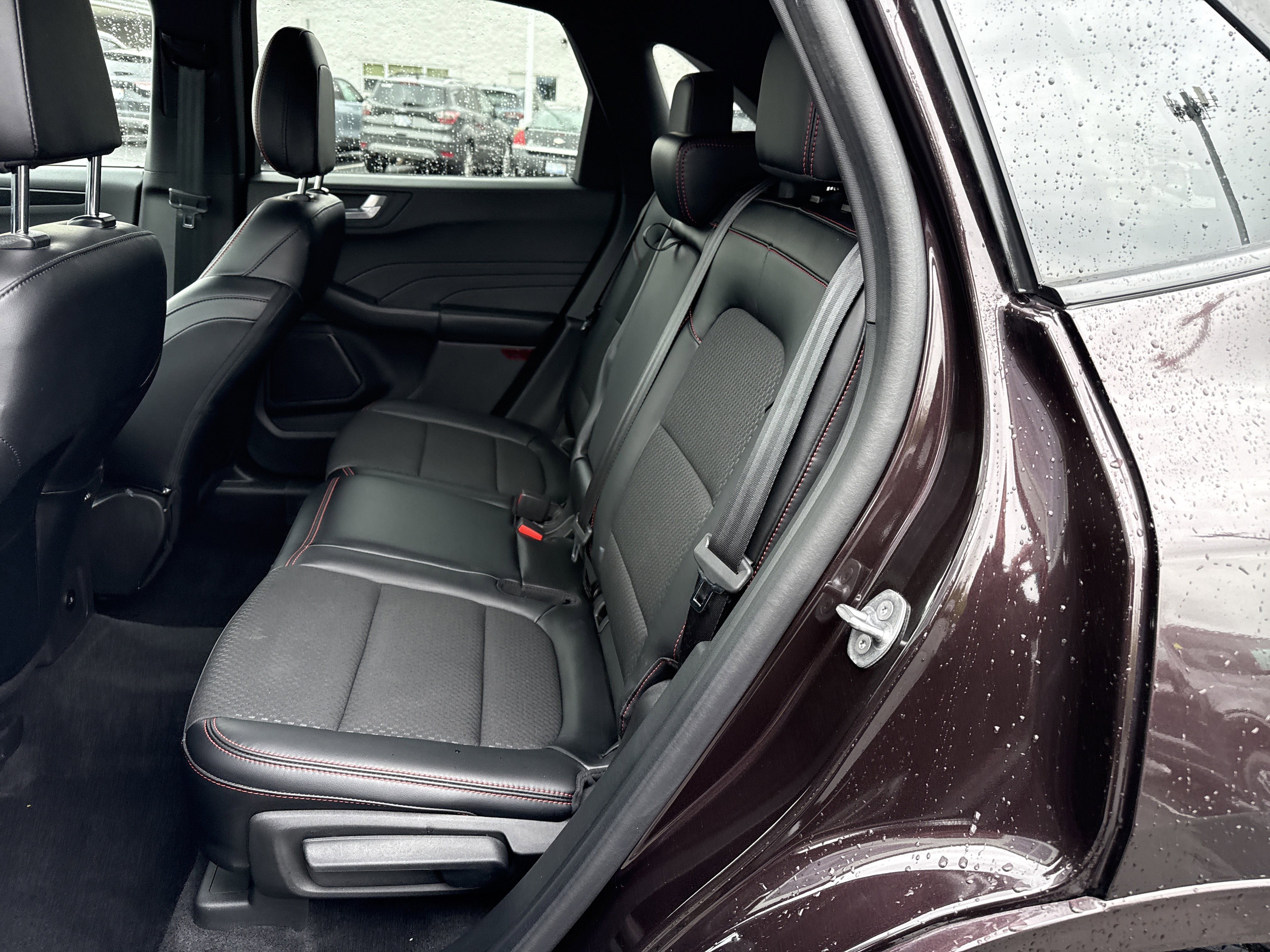 Certified 2023 Ford Escape ST-Line Elite AWD/4WD image 13