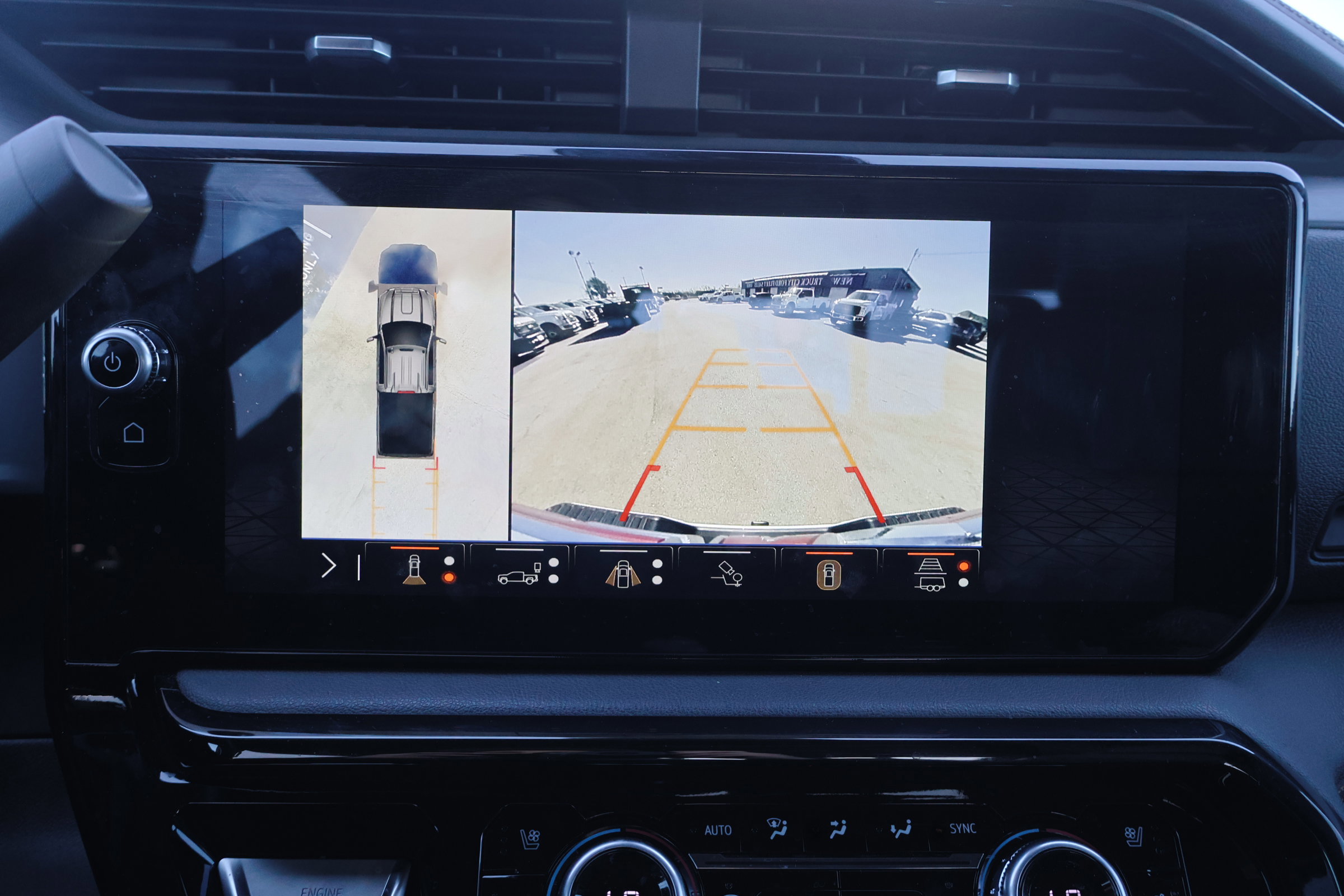 Used 2024 GMC Sierra 2500 AT4 w/ AT4 Premium Plus Package image 26