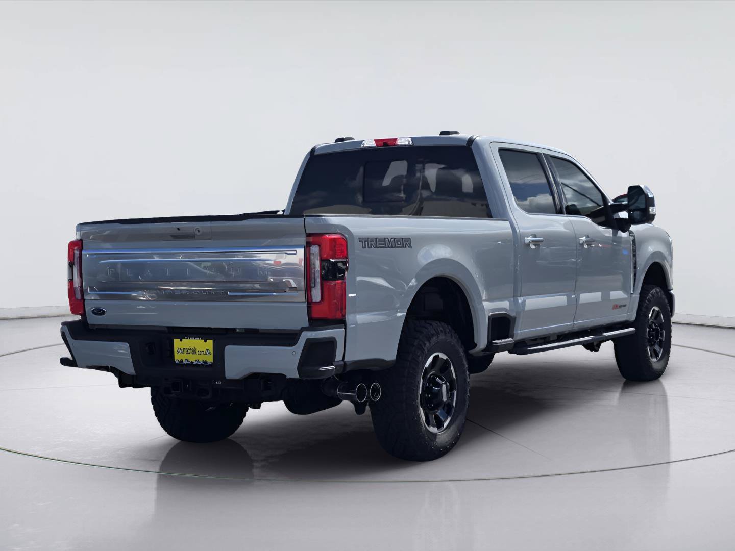 Certified 2026 Ford F250 Platinum w/ Platinum Plus Package AWD/4WD image 8