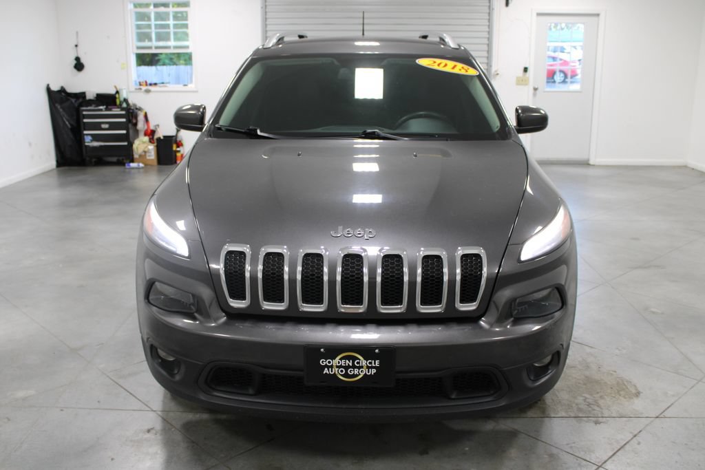 Used 2018 Jeep Cherokee Latitude Plus FWD image 4