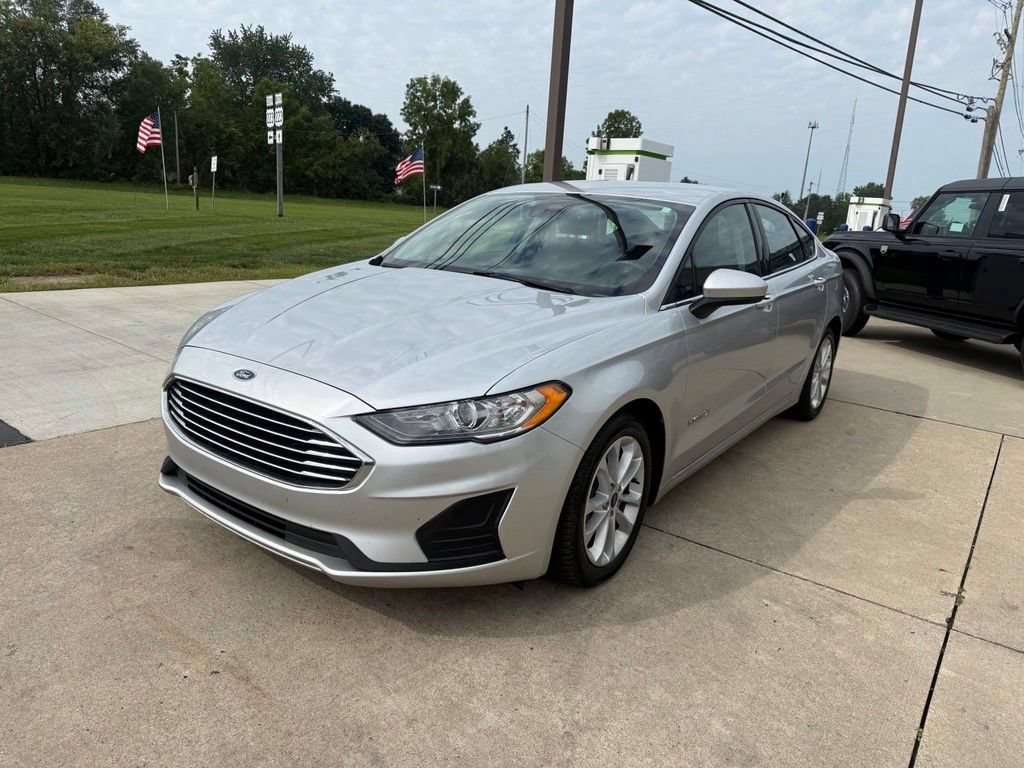 Certified 2019 Ford Fusion SE FWD image 5