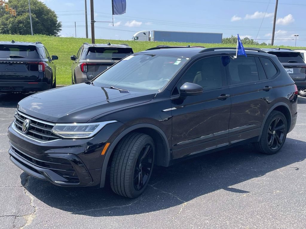 Used 2023 Volkswagen Tiguan SE R-Line FWD image 7