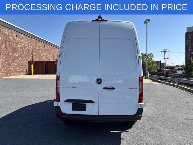 Used 2025 Mercedes-Benz Sprinter 2500 image 23