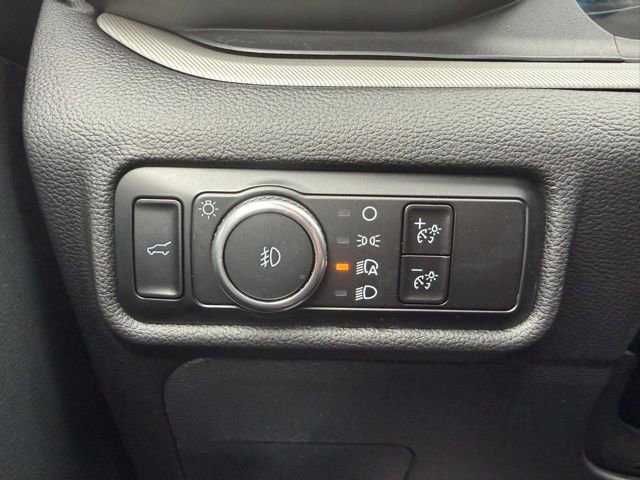 Certified 2023 Ford Explorer XLT w/ Equipment Group 202A AWD/4WD image 25