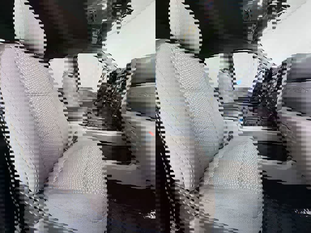 Certified 2020 Ford F250 XLT w/ XLT Premium Package image 18