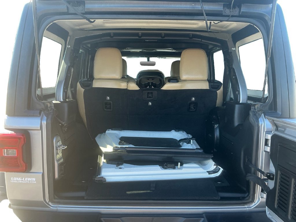 Used 2018 Jeep Wrangler Unlimited Rubicon AWD/4WD image 24
