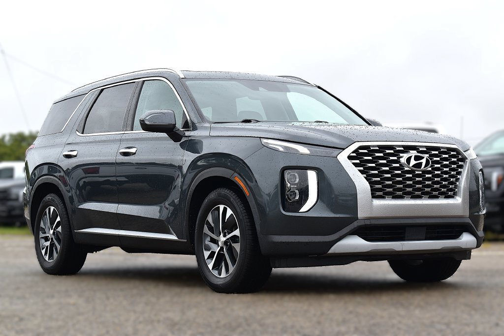 Used 2022 Hyundai Palisade SEL FWD image 3
