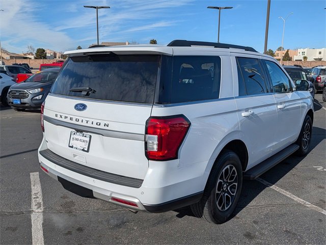 Certified 2024 Ford Expedition XLT image 5