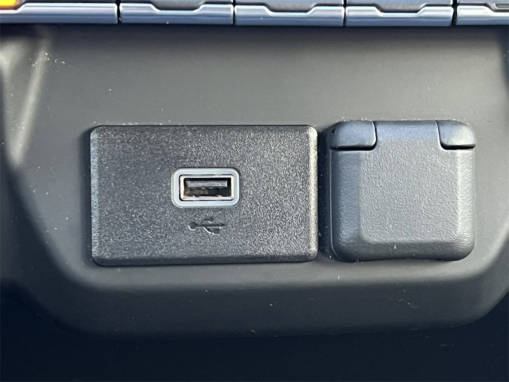 Used 2019 GMC Sierra 1500 2WD Crew Cab w/ 1SA Driver Alert Package I image 27