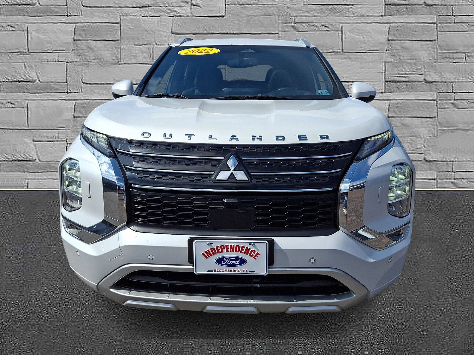 Used 2022 Mitsubishi Outlander SEL image 3