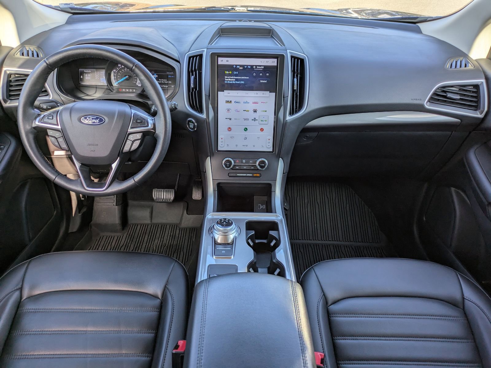 Certified 2024 Ford Edge SEL w/ Convenience Package image 17