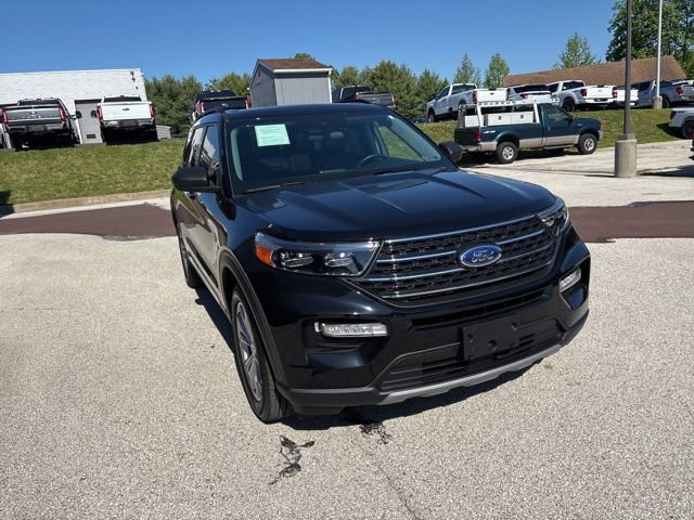 Certified 2024 Ford Explorer XLT w/ Equipment Group 202A AWD/4WD image 12
