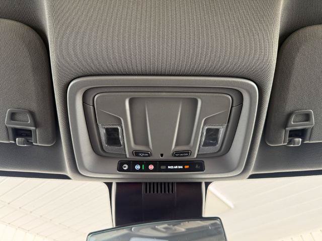 Used 2025 Chevrolet Silverado 1500 LT RWD image 20