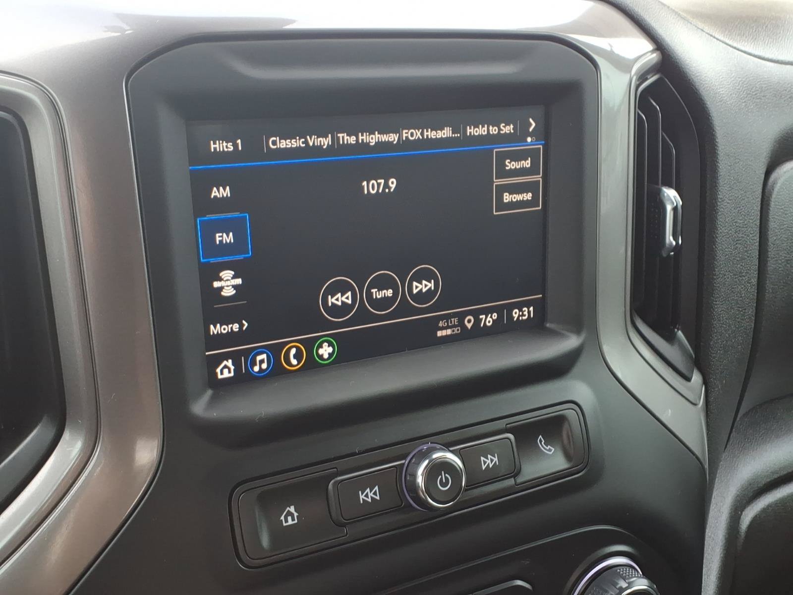 Used 2023 Chevrolet Silverado 1500 Custom RWD image 24