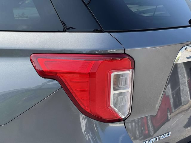 Certified 2022 Ford Explorer Limited w/ Equipment Group 301A AWD/4WD image 9