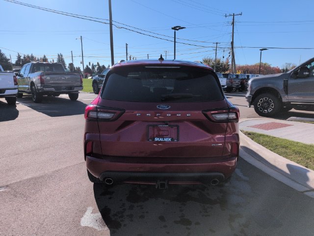Certified 2023 Ford Escape ST-Line Select w/ Tech Pack #2 AWD/4WD image 4