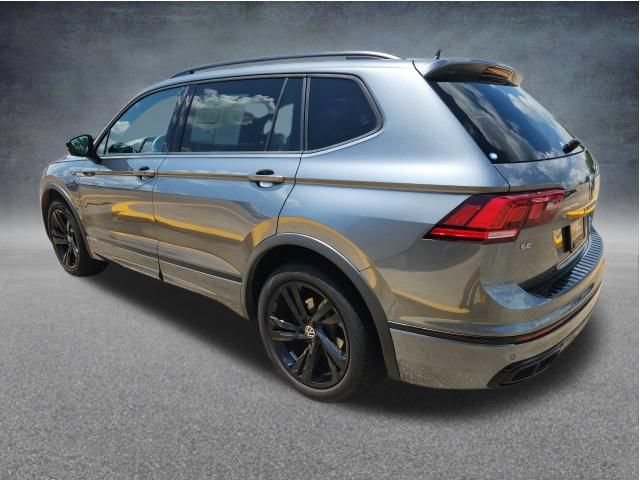 Used 2023 Volkswagen Tiguan SE R-Line FWD image 7