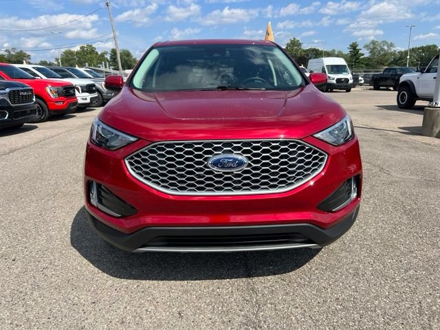 Certified 2023 Ford Edge SEL w/ Convenience Package AWD/4WD image 2