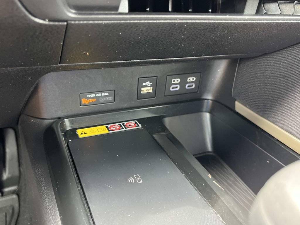 Used 2025 Toyota Camry LE w/ Convenience Package FWD image 37