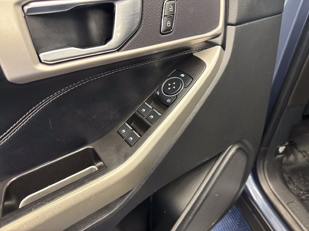 Certified 2021 Ford Explorer XLT AWD/4WD image 12