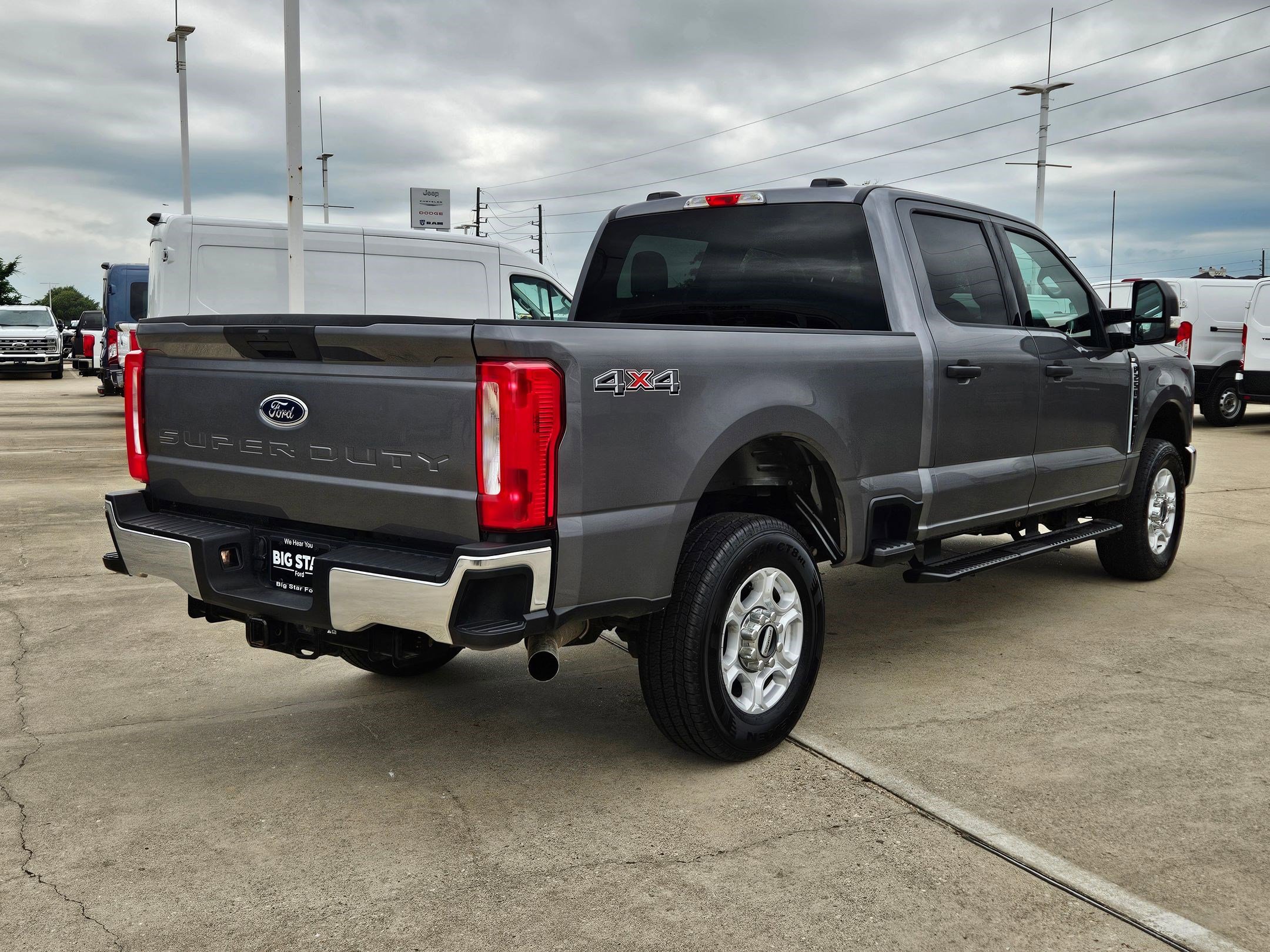 Certified 2025 Ford F250 XLT AWD/4WD image 3