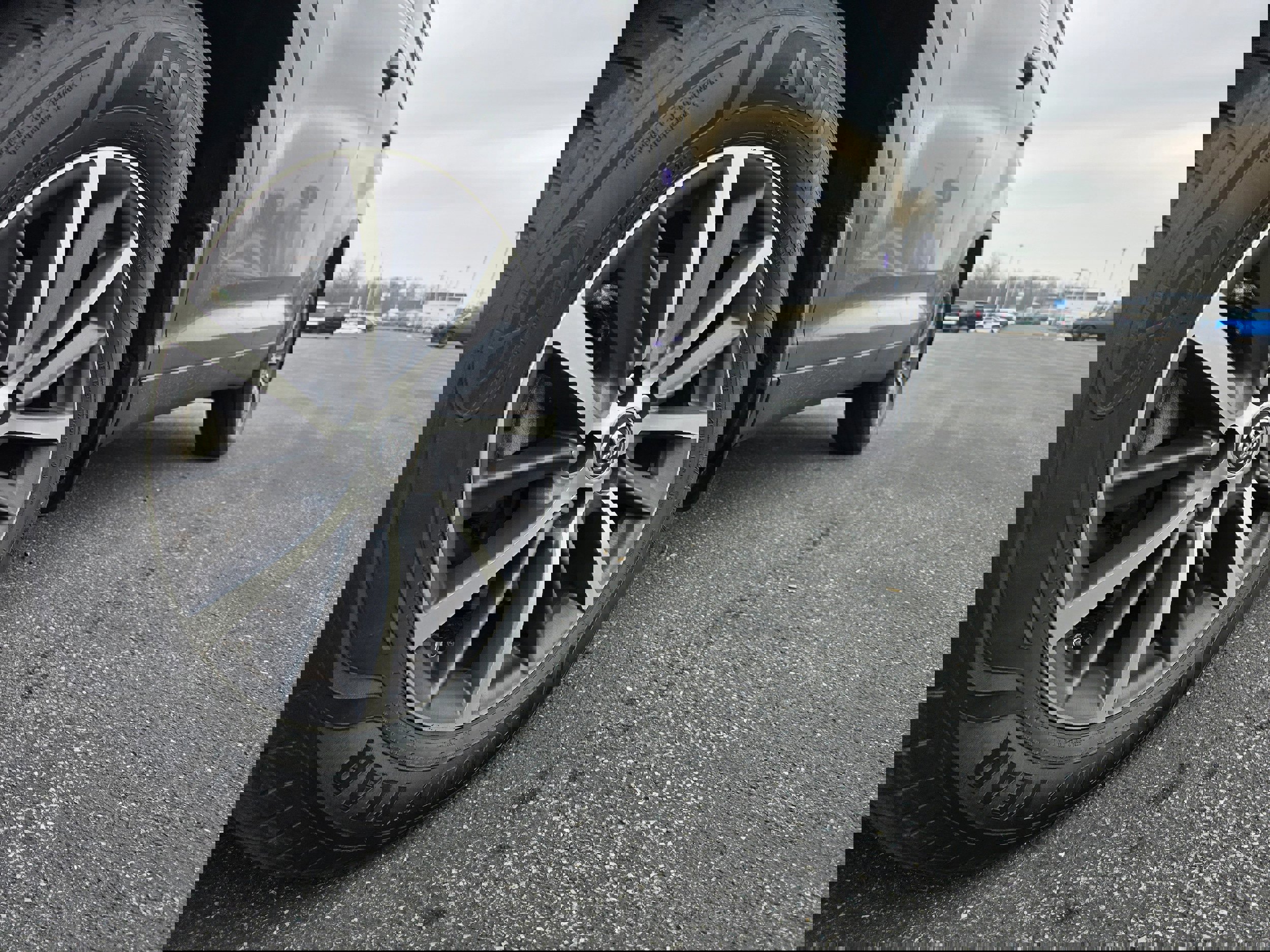 Used 2019 Toyota Highlander SE image 22