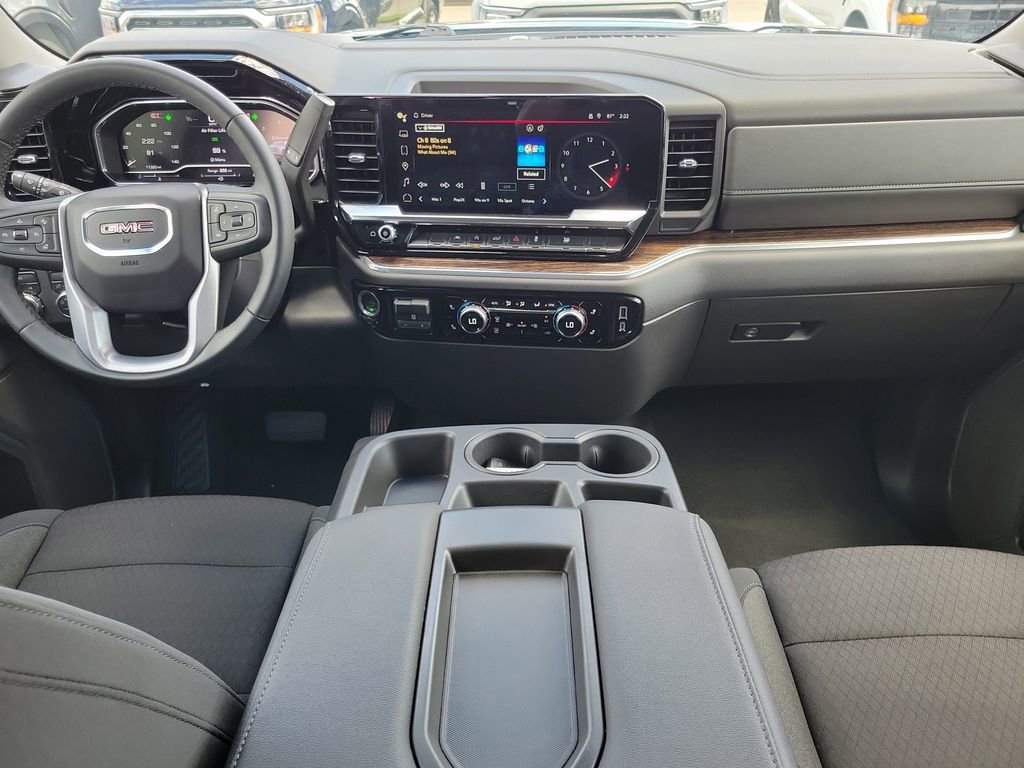 Used 2024 GMC Sierra 1500 Elevation w/ LPO, Elevation Black Package AWD/4WD image 11