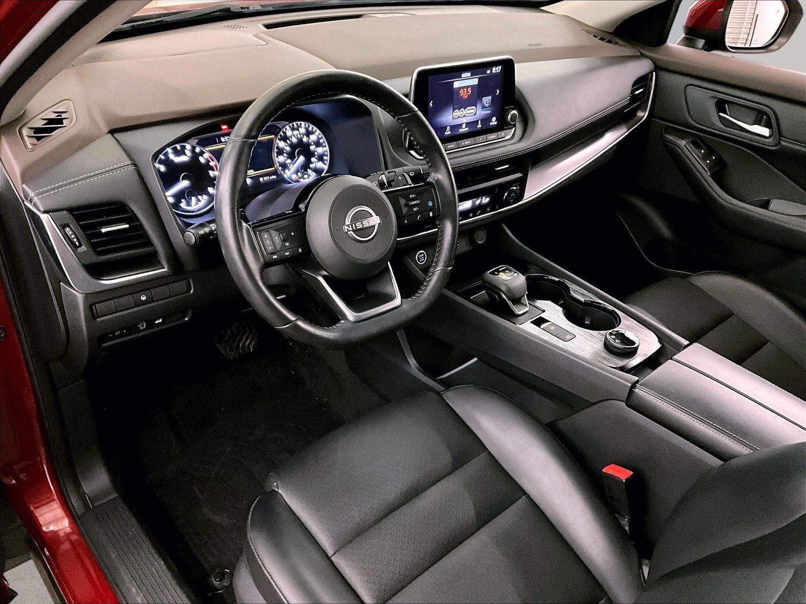 Used 2023 Nissan Rogue SV w/ SV Premium B Package image 12