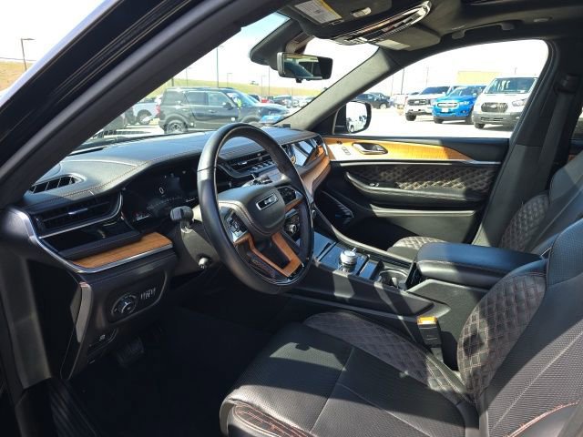 Used 2023 Jeep Grand Cherokee L Summit image 10