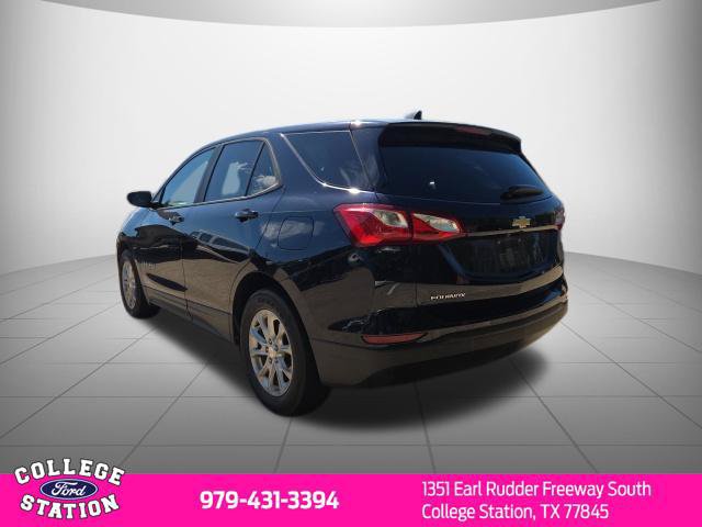 Used 2020 Chevrolet Equinox LS w/ LS Convenience Package FWD image 4