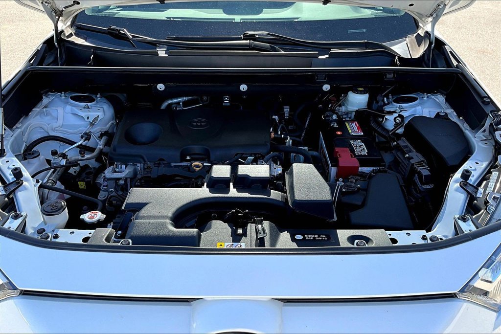 Used 2022 Toyota RAV4 XLE Premium FWD image 32