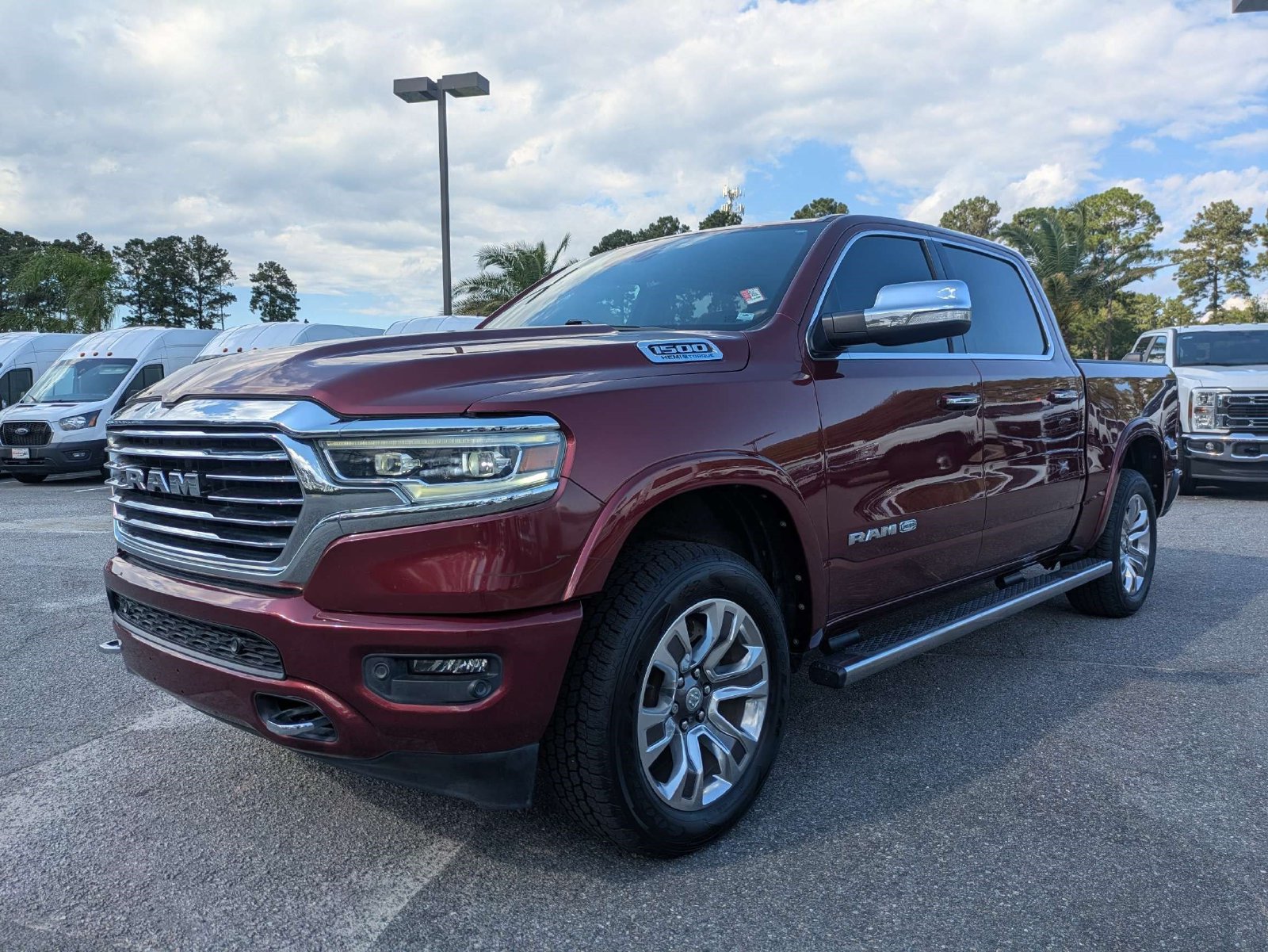 Used 2022 RAM 1500 Limited w/ Body Color Bumper Group AWD/4WD image 8