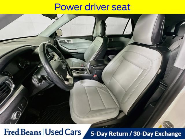 Certified 2021 Ford Explorer XLT w/ Equipment Group 202A AWD/4WD image 25